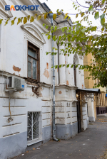 Продолжаем фиксировать разрушения архитектуры Таганрога