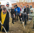 В Таганроге высадили 100 берез возле реабилитационного центра - Газета Таганрогская правда