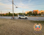 На Дону два велосипедиста столкнулись в дорожном потоке на «встречке»