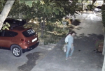 Кража попала на камеры наблюдения в Таганроге: орудовали женщина и ребёнок
