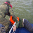 В Таганрогском заливе пограничники спасли рыбака, оказавшегося в воде в 1,5 км от берега - Bloknot-Taganrog.Ru