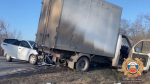 Под Таганрогом на затяжном повороте легковушка врезалась в «Газель», в аварии пострадали трое