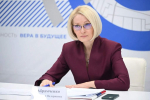Депутат Госдумы Виктория Абрамченко помогает жителю Таганрога восстановить право на пенсию